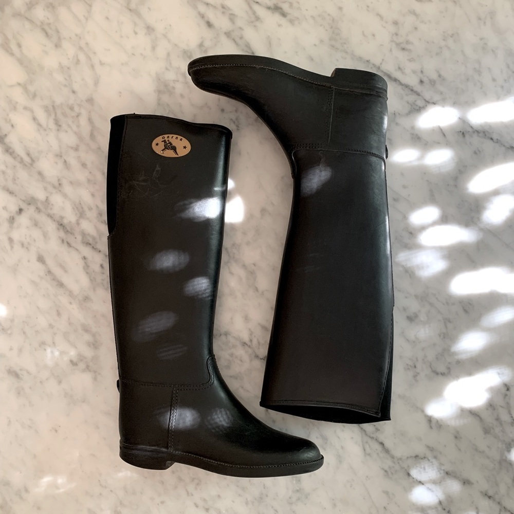Dafna black riding boots size 6